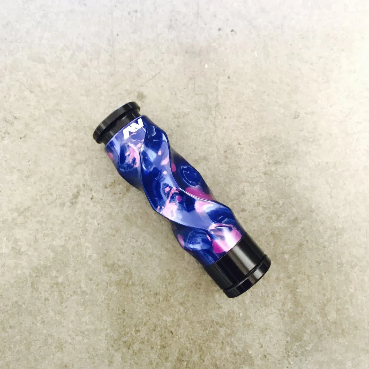 AVID LYFE - PINK SEA GYRE MOD - QUICK TWIST