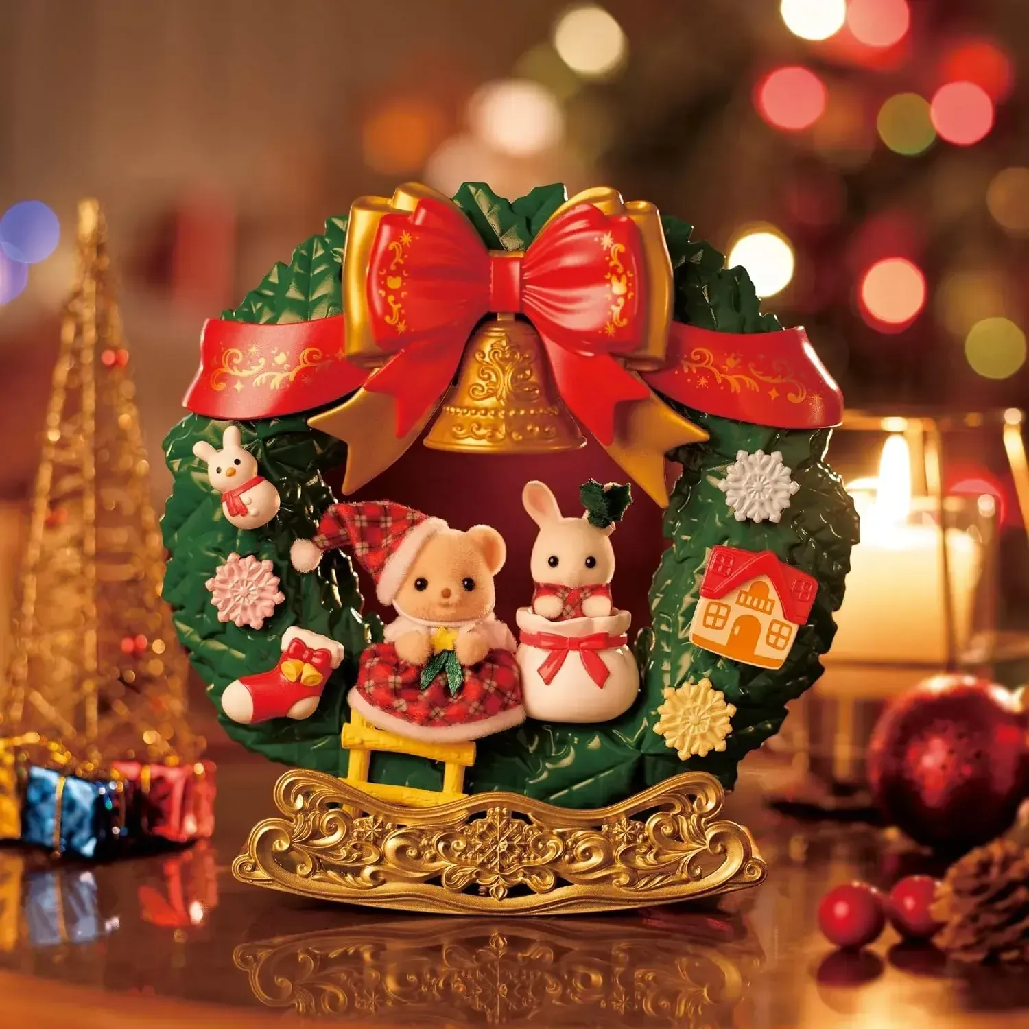 Epoch Sylvanian Families Rocking Christmas Wreath Toy Play Set - Image 2