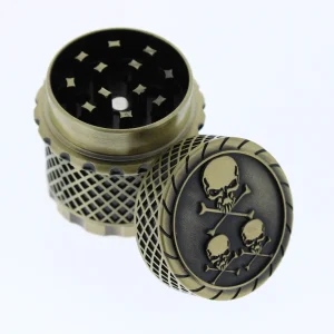 Metal Skull & Bones 4-Piece Grinder